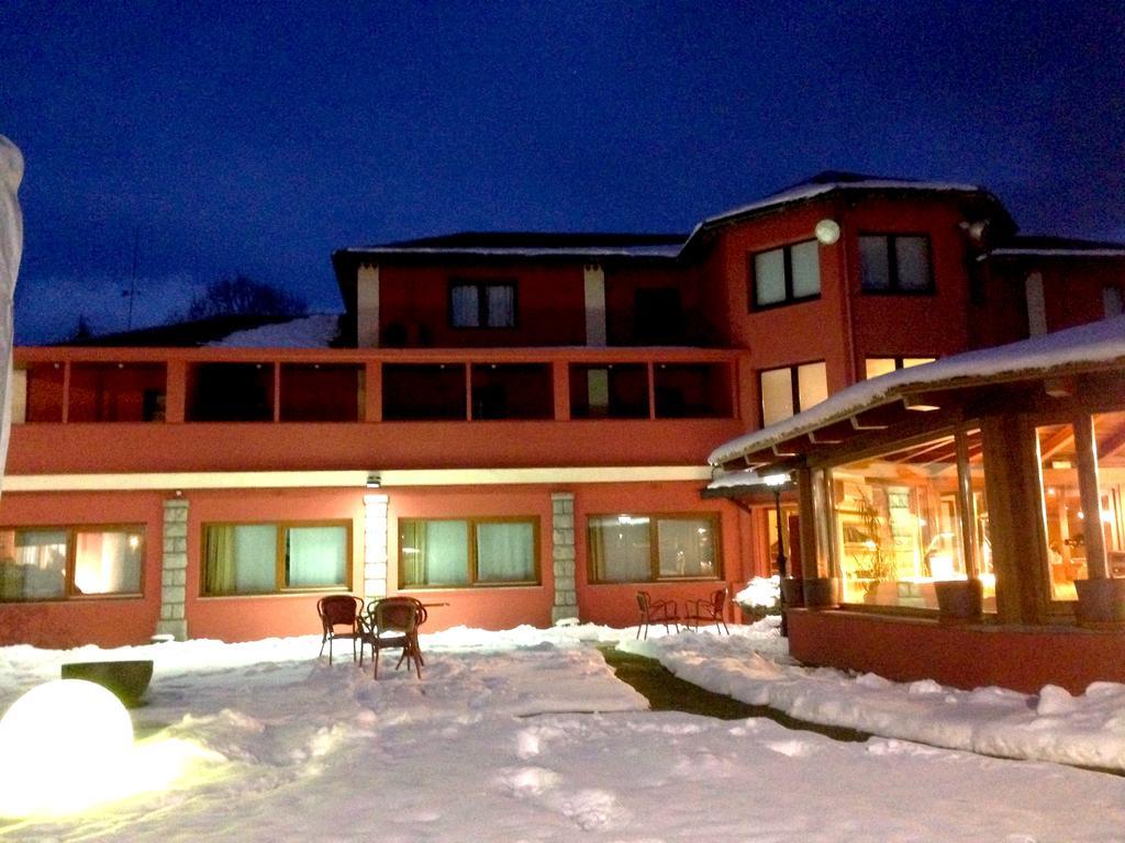 Hotel Del Lago Puigcerdà Exteriör bild