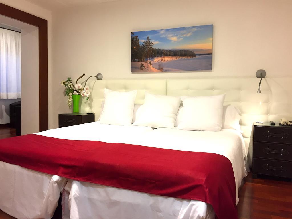 Hotel Del Lago Puigcerdà Rum bild